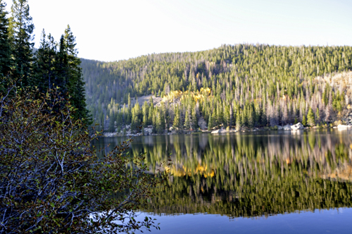 reflection of fall colors at Bea Lake